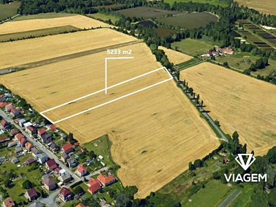 Prodej podílu 1/6  pole 871 m²
