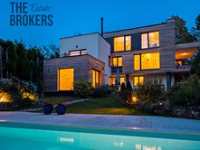 Prodej  rodinného domu 430 m², pozemek 513 m²