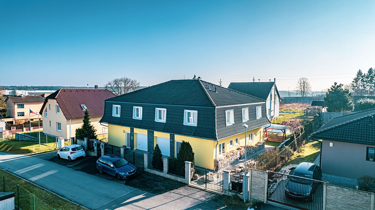 Prodej vícegeneračního domu 283 m², pozemek 774 m² – fotografie 4