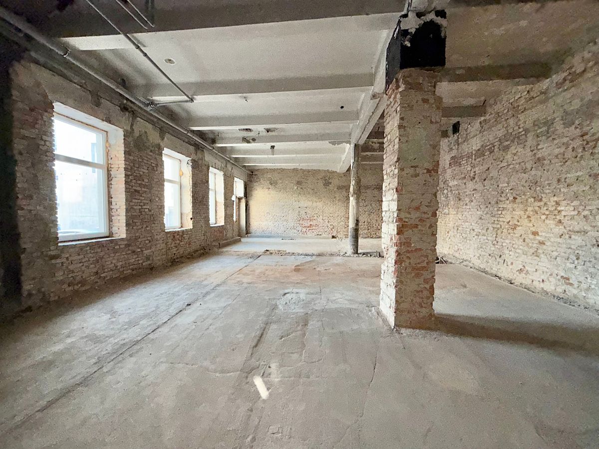 Pronájem obchodního prostoru 1500 m² – fotografie 5