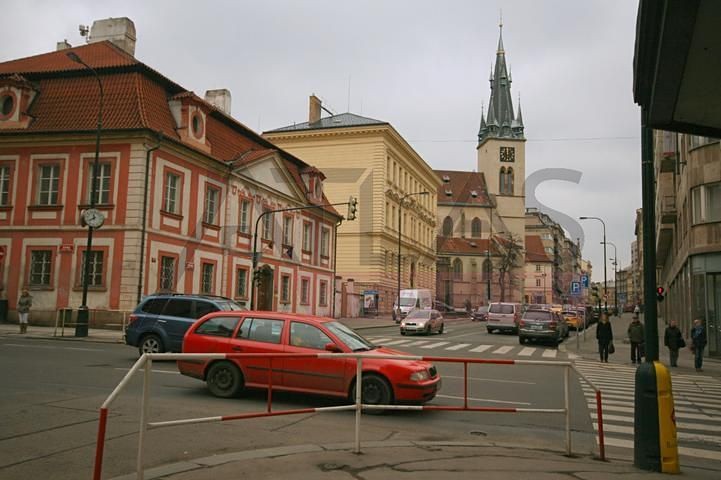 Нерухомість в оренду, 15 м² (1 з 4)