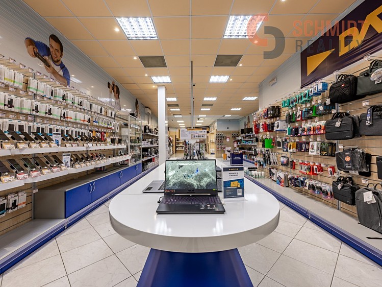 Pronájem komerčního prostoru, 506 m² (2 z 21)