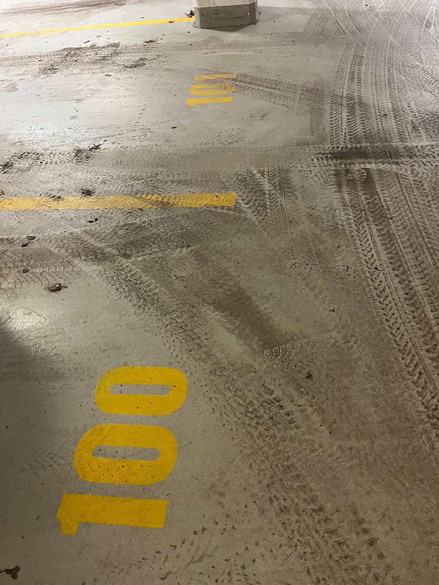 Prodej garážového stání 11 m² – fotografie 3