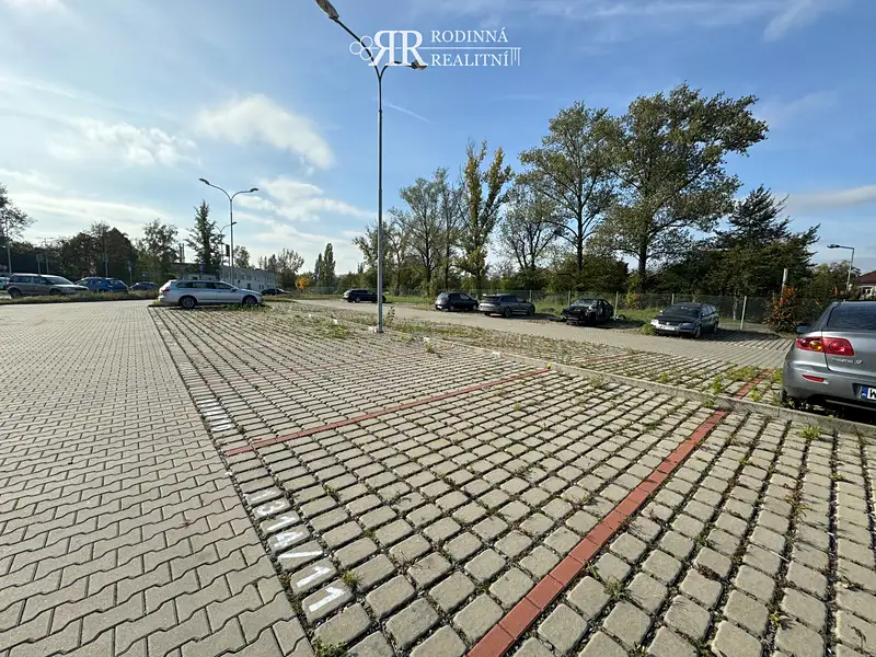 Pronájem specifického typu nemovitosti 12 m², Milovice – náhled fotky 2