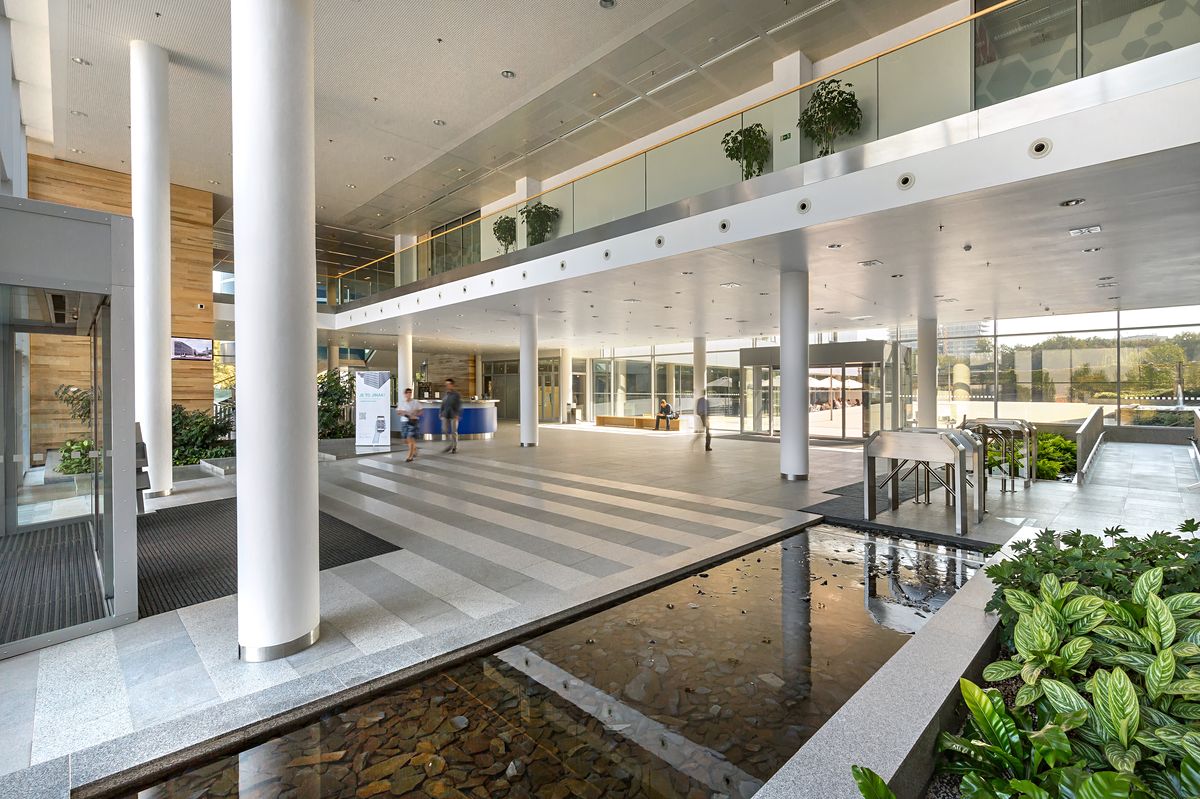 Pronájem kanceláře 650 m² – fotografie 4