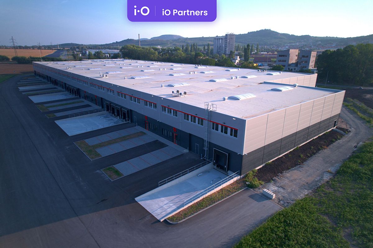 Pronájem skladového prostoru 13850 m² – fotografie 3