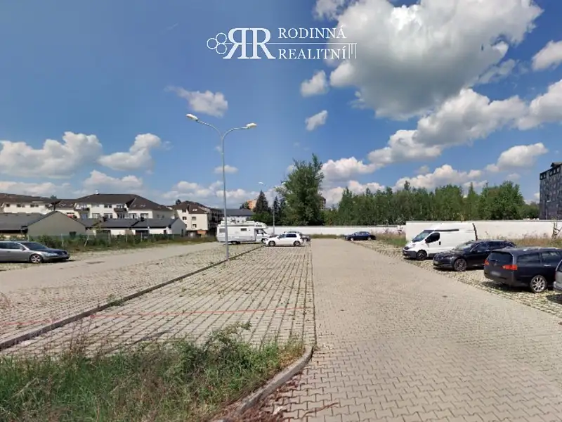 Prodej specifického typu nemovitosti 12 m², Milovice – náhled fotky 2