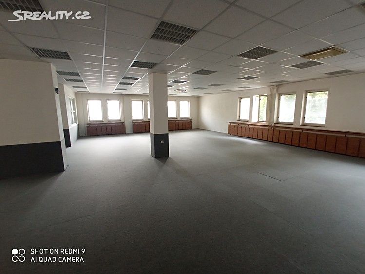 Pronájem obchodního prostoru 185 m² – fotografie 2
