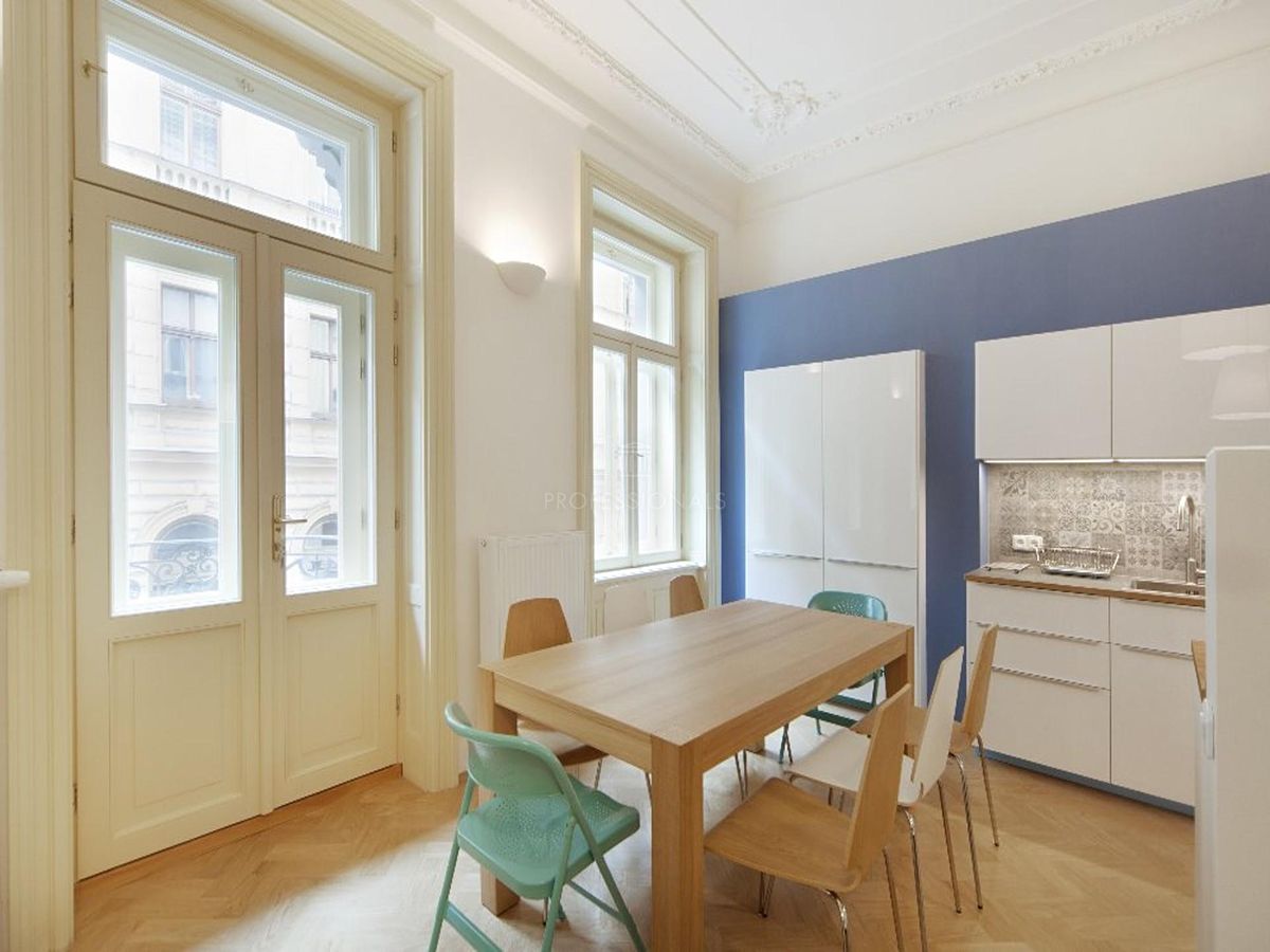 Pronájem bytu 3+kk 115 m² – fotografie 2