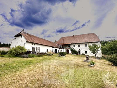 Prodej  rodinného domu 855 m², pozemek 4 881 m²