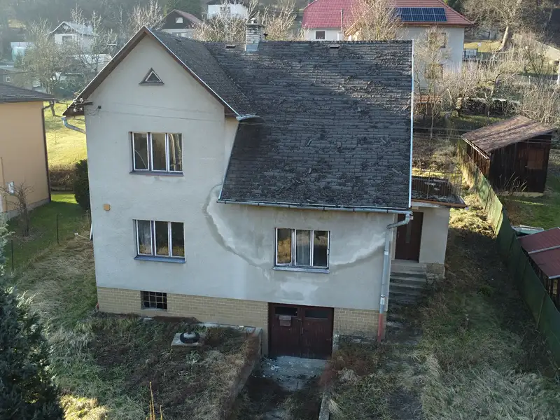 Prodej rodinného domu 160 m², pozemek 787 m², Vsetín – náhled fotky 1