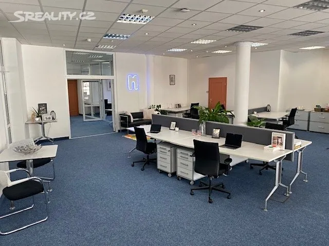 Pronájem kanceláře 123 m² – další