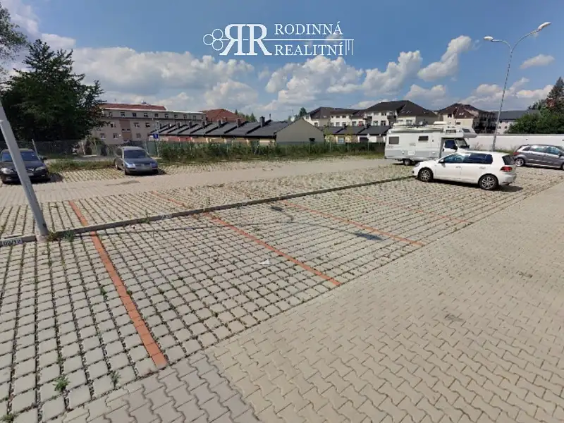 Prodej specifického typu nemovitosti 12 m², Milovice – náhled fotky 3