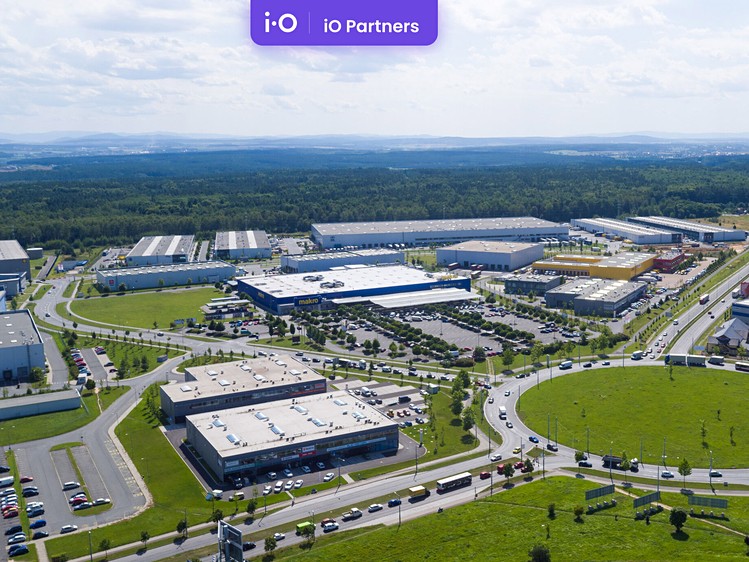 Комерційне приміщення в оренду, 1 067 м² (12 з 21)