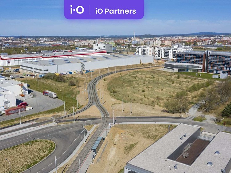 Комерційне приміщення в оренду, 1 067 м² (18 з 21)