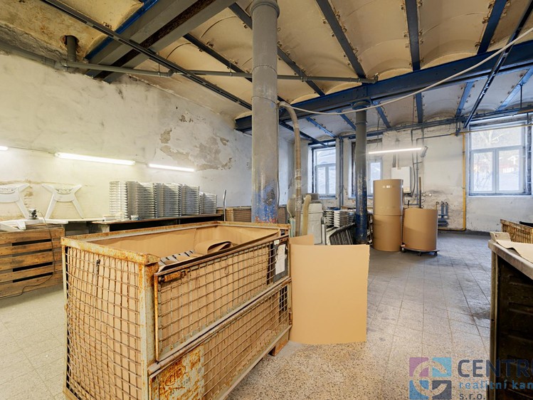 Prodej komerčního prostoru, 492 m² (16 z 23)