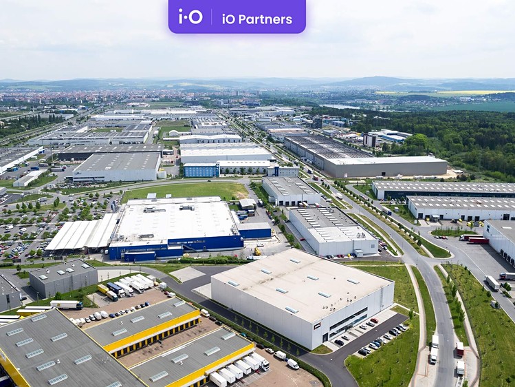 Комерційне приміщення в оренду, 1 067 м² (16 з 21)