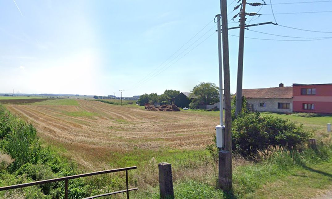 Prodej stavebního pozemku 6779 m², Bělušice – fotka 1 z 3