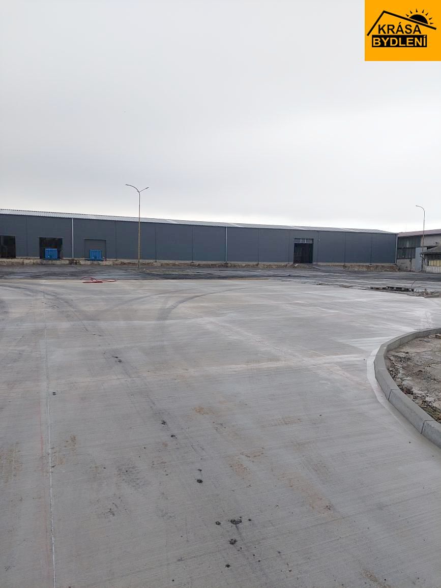 Pronájem výrobní haly, prostoru 1000 m² – fotografie 4