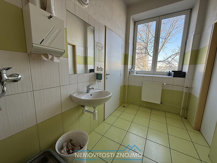 Комерційне приміщення в оренду, 2 921 м² (14 з 15)
