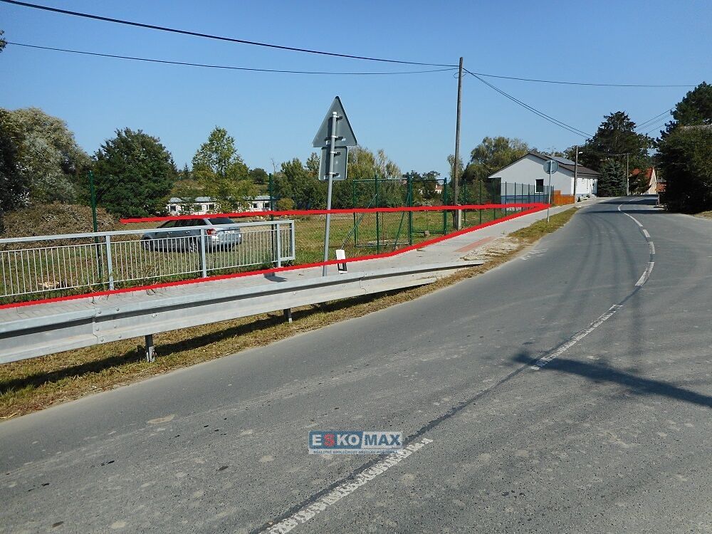 Prodej stavebního pozemku 5350 m², Valtice – fotka 1 z 3