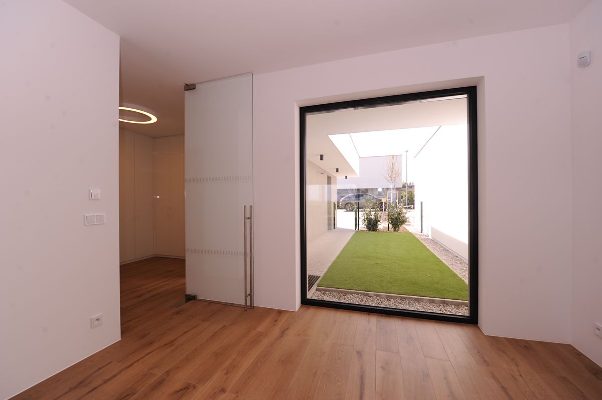 Pronájem rodinného domu 180 m², pozemek 364 m² – fotografie 5