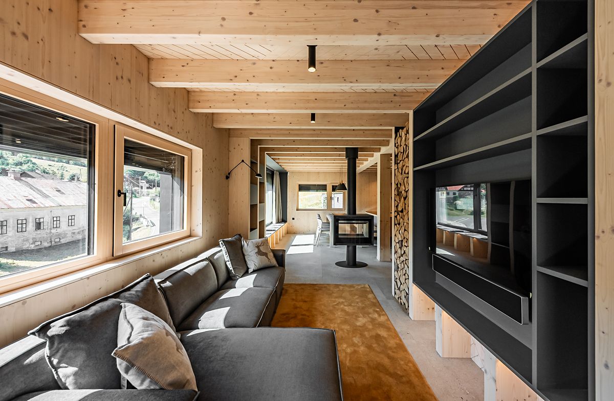 Prodej rodinného domu 249 m², pozemek 801 m² – fotografie 3
