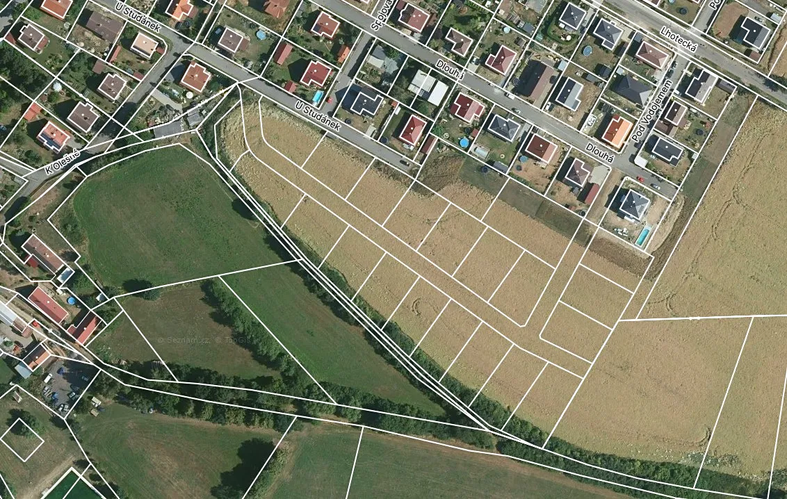 Prodej stavebního pozemku 1000 m²