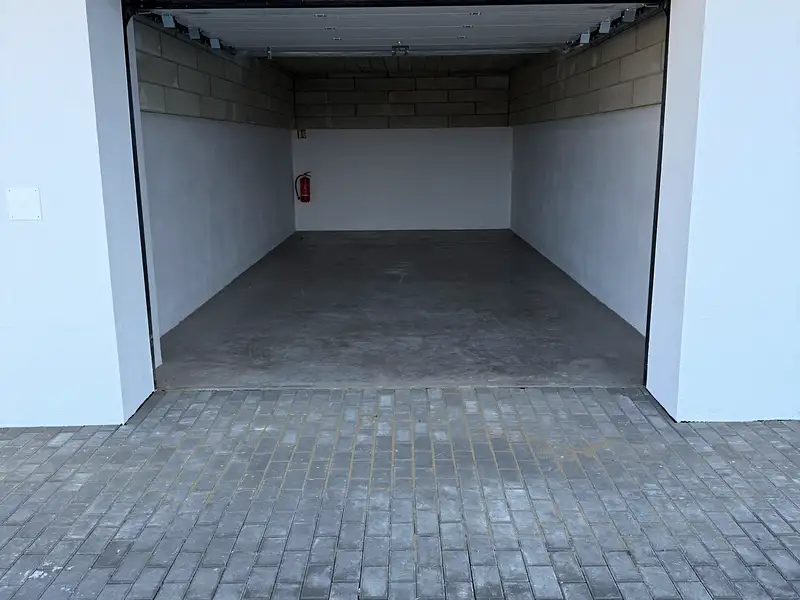 Prodej garáže 32 m², Kuřim – náhled fotky 1