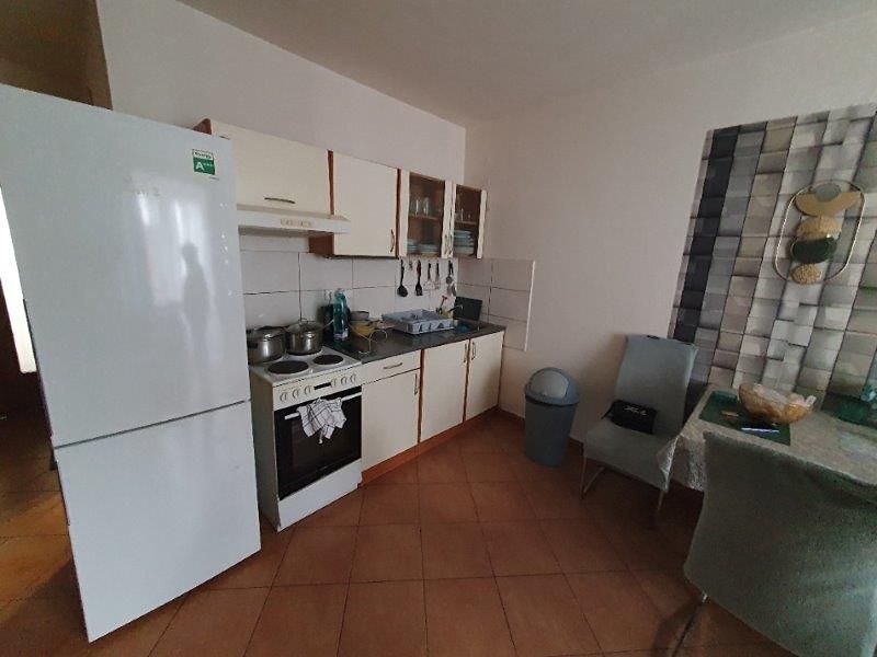 Prodej komerční nemovitosti 300 m² – fotografie 2