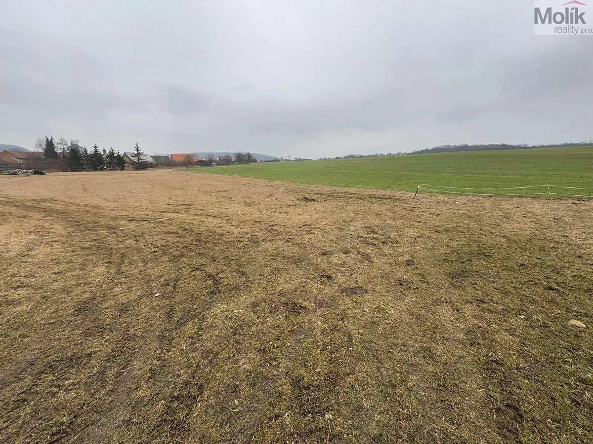 Prodej stavebního pozemku 2174 m²