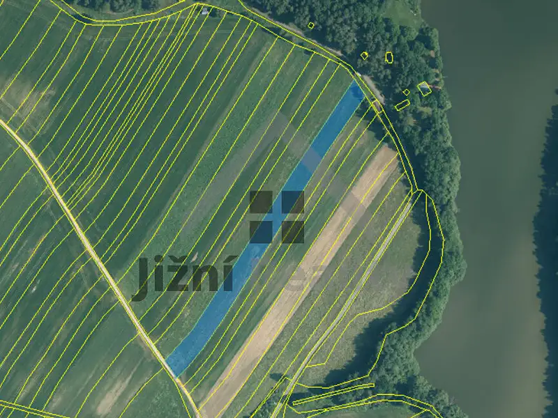 Prodej pole 10068 m², Lišov – náhled fotky 3