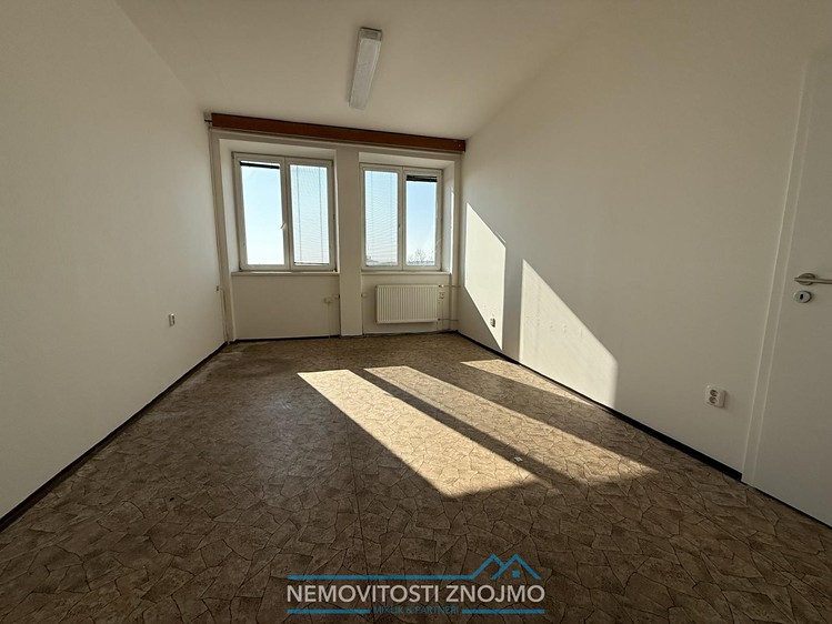 Комерційне приміщення в оренду, 2 921 м² (12 з 15)