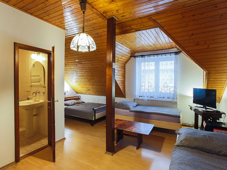 Prodej komerčního prostoru, 592 m² (22 z 25)