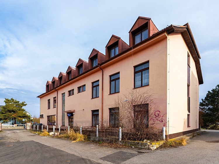 Комерційне приміщення на продаж, 1 104 м² (23 з 32)