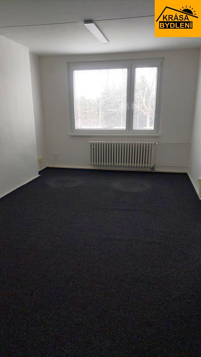 Pronájem kanceláře 40 m² – fotografie 2