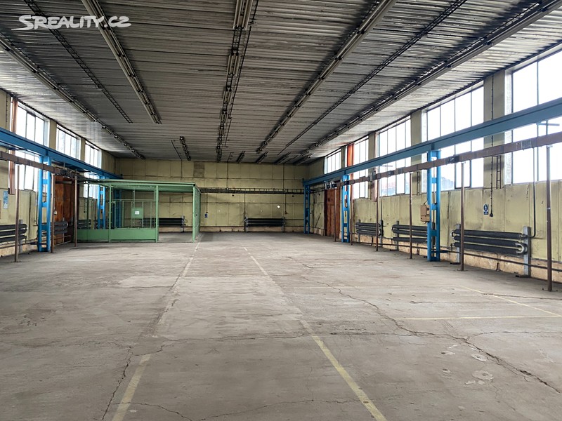 Pronájem skladového prostoru 900 m² – pohled 4