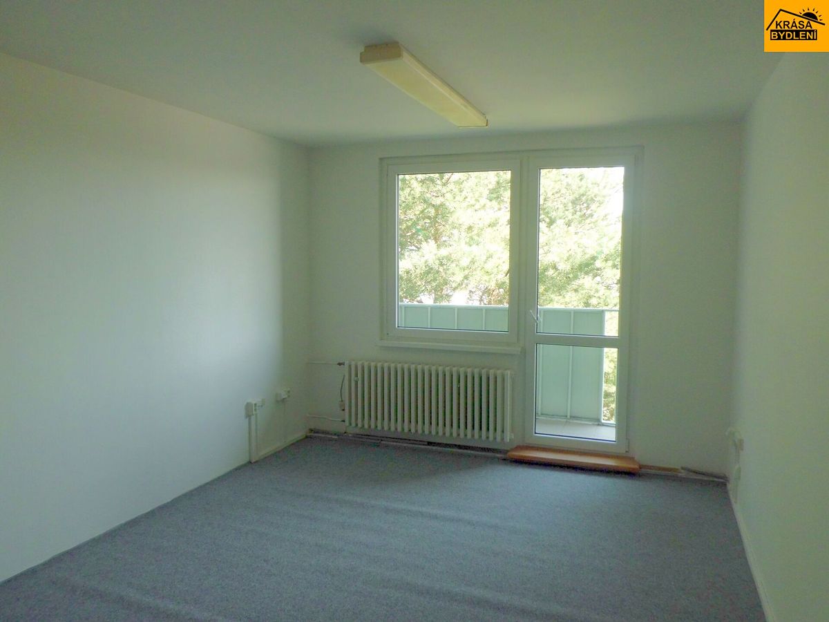 Pronájem kanceláře 20 m² – fotografie 4