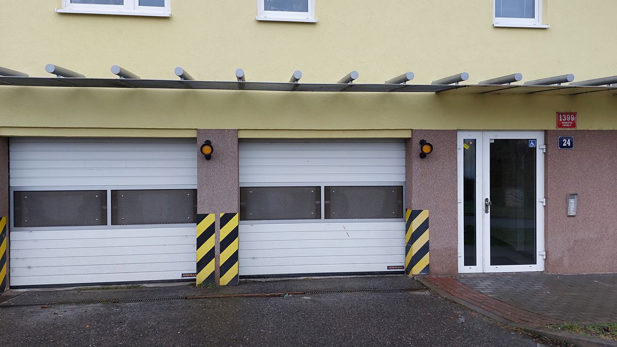 Prodej garážového stání 12 m² – fotografie 2