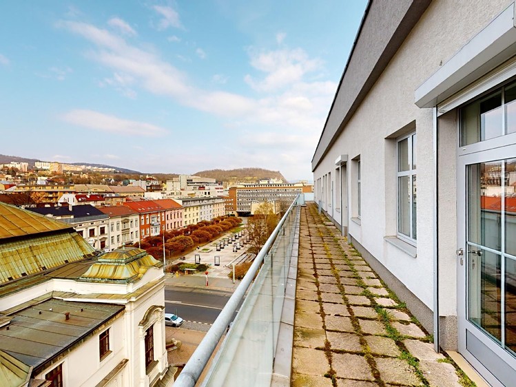 Комерційне приміщення в оренду, 200 м² (6 з 41)
