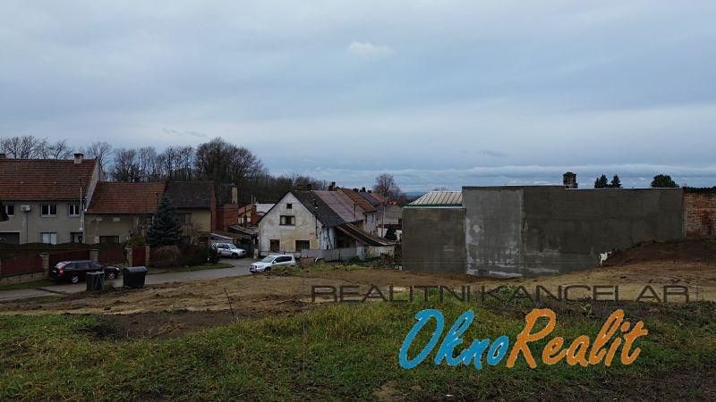 Prodej stavebního pozemku 708 m² – fotografie 3
