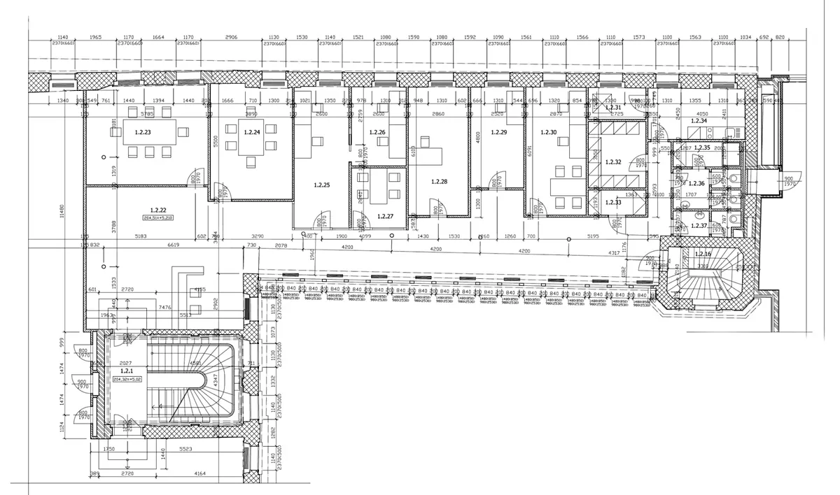 Pronájem kanceláře 300 m² – pohled 3