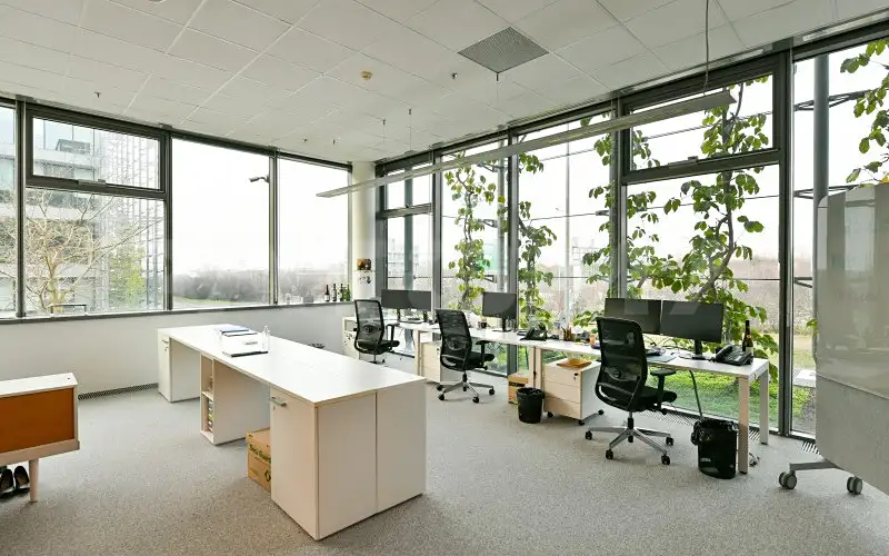 Pronájem kanceláře 531 m², Praha – náhled fotky 2
