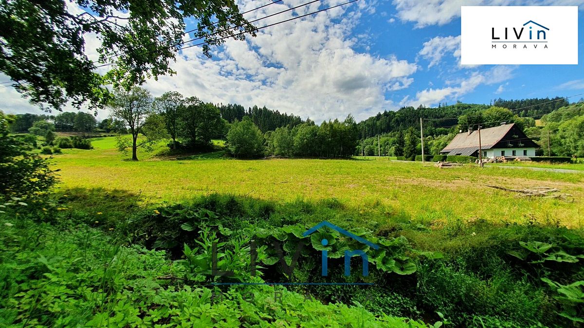 Prodej stavebního pozemku 7657 m² – fotografie 2