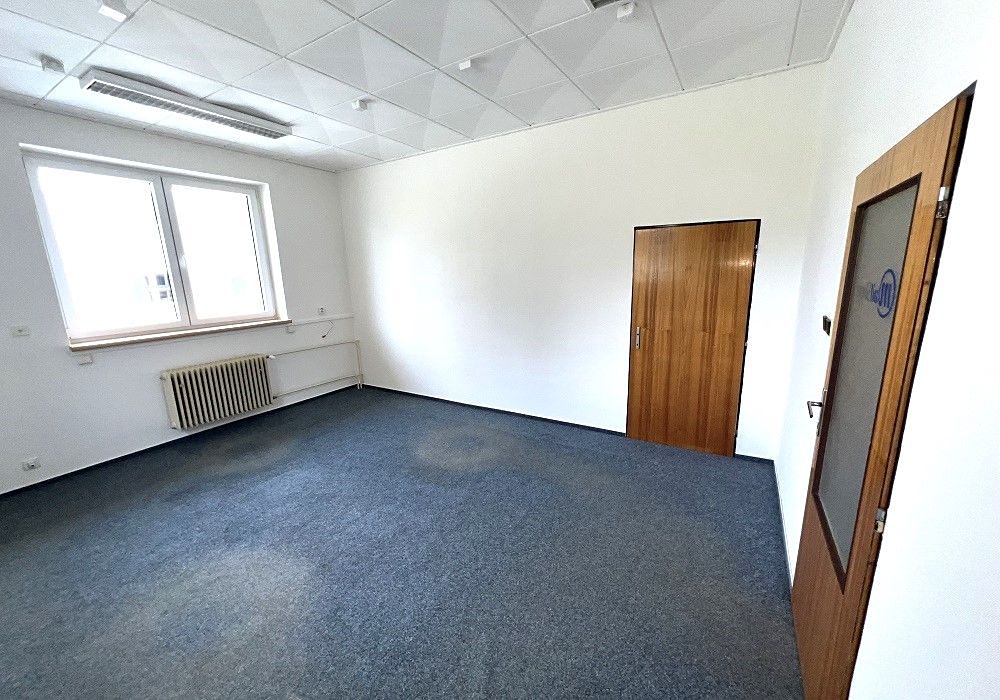 Pronájem kanceláře 18 m² – fotografie 2