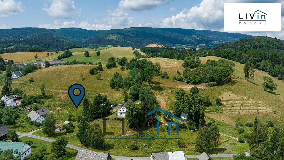 Prodej stavebního pozemku 897 m²