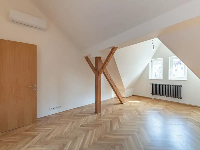 Pronájem bytu 2+kk 99 m², Praha – náhled fotky 3