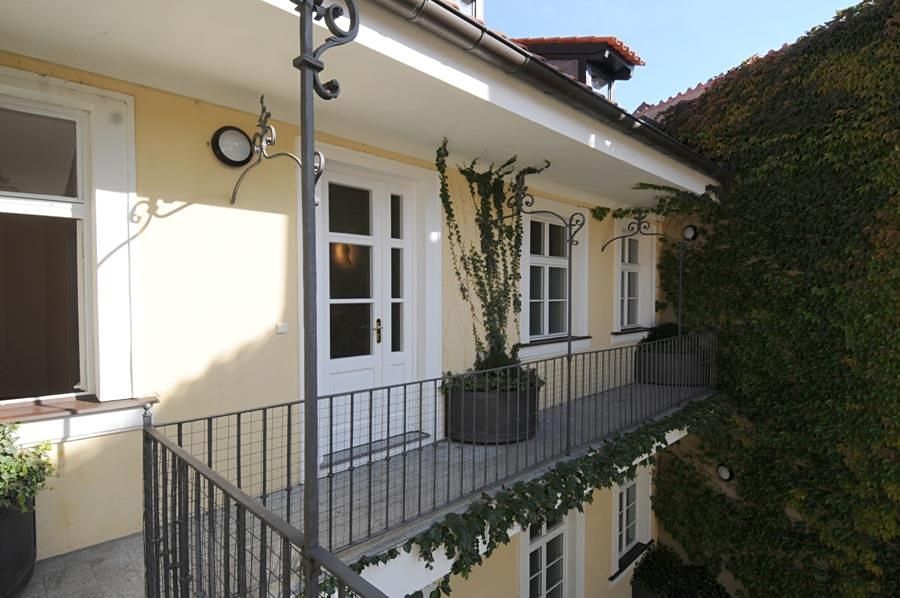 Pronájem bytu 4+1 187 m²