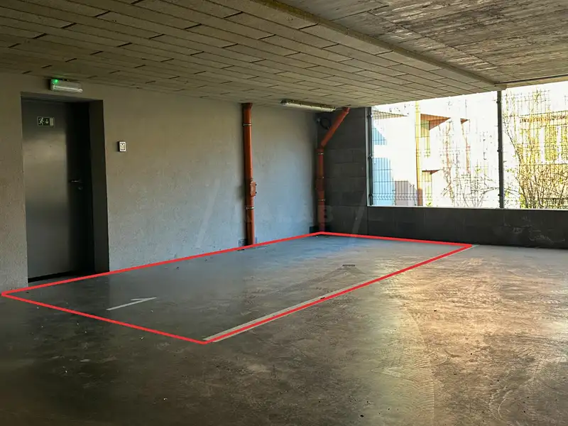 Prodej garážového stání 14 m², Brno – náhled fotky 2