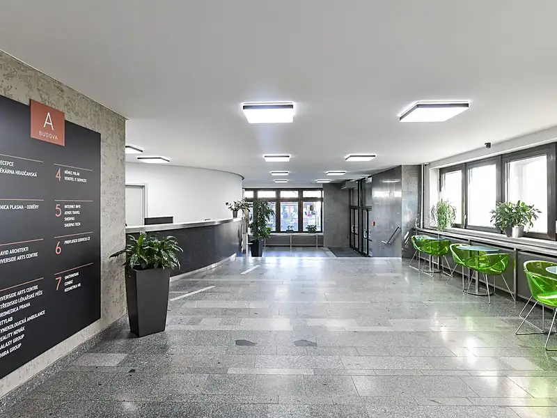Pronájem kanceláře 191 m², Praha – náhled fotky 2